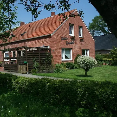 Frühstückspension Sara's Rosenhof Rhauderfehn